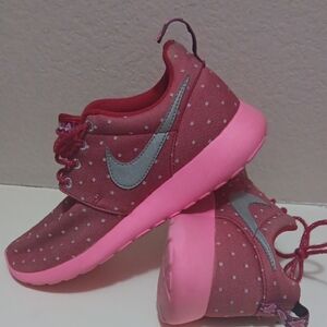Nike Rosherun Gradeschool Valentines